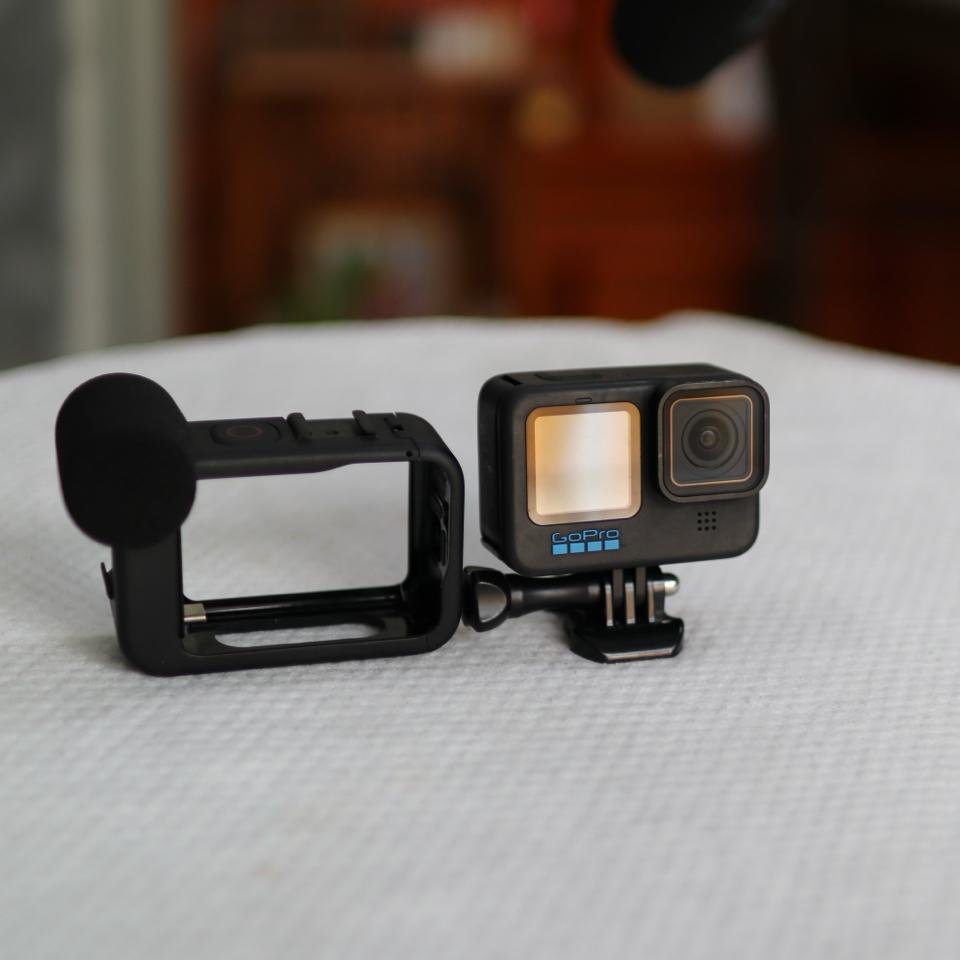 Máy quay GoPro Hero 11 Black-duoc-ban-tai-Máy Ảnh Shop