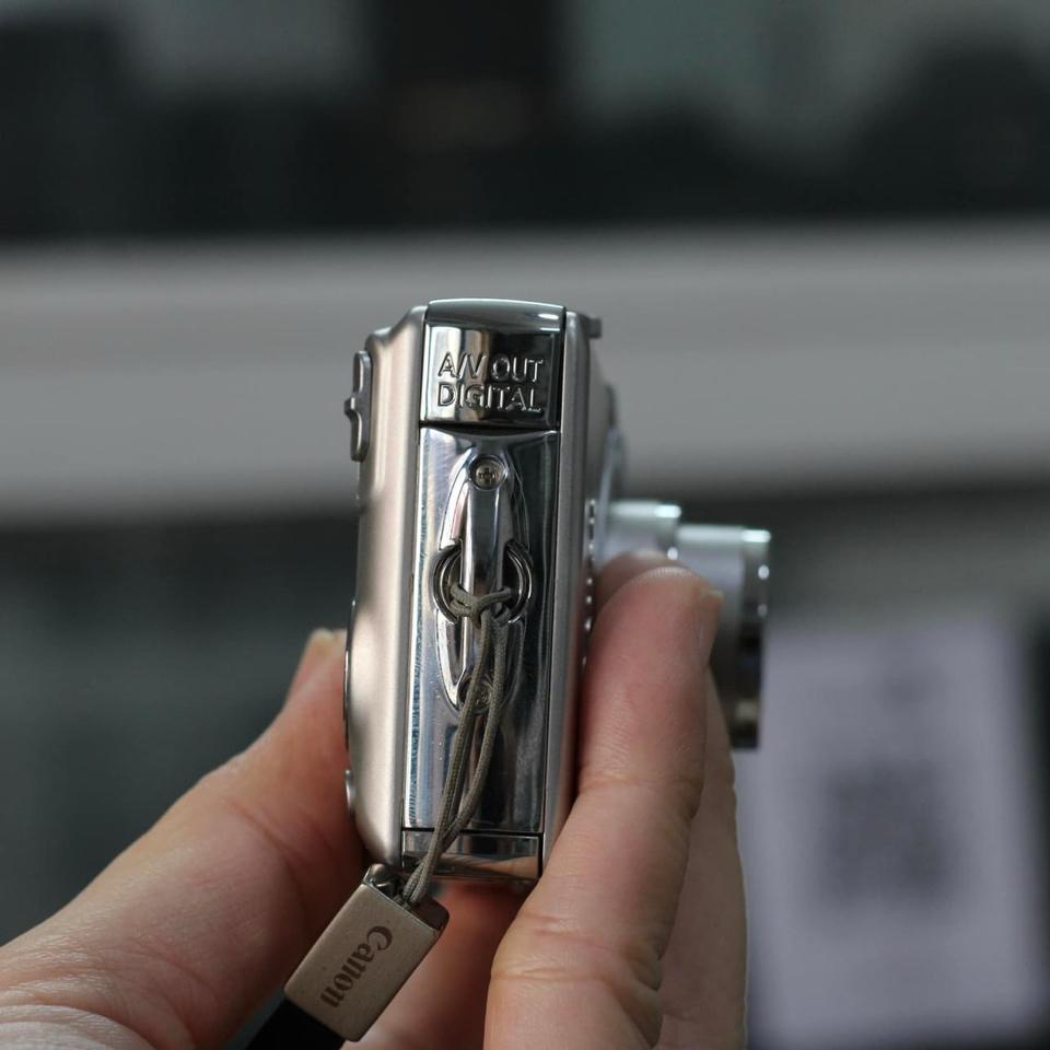 Canon PowerShot SD 600, mới keng, tặng bao dạ-duoc-ban-tai-Máy Ảnh Shop