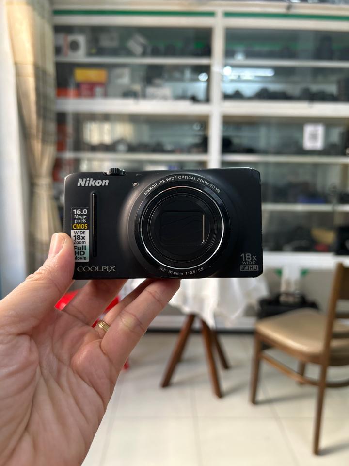 Nikon S9200-duoc-ban-tai-Máy Ảnh Shop