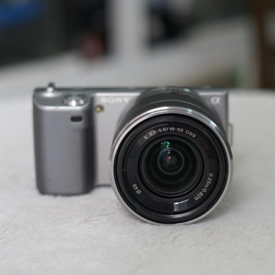 Sony Nex 5 kèm lens 18-55mm-duoc-ban-tai-Máy Ảnh Shop