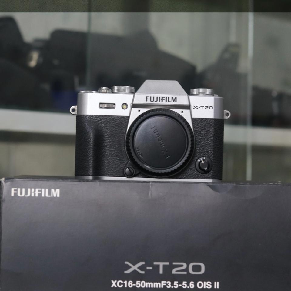 Fujifilm XT20 (Body)-duoc-ban-tai-Máy Ảnh Shop