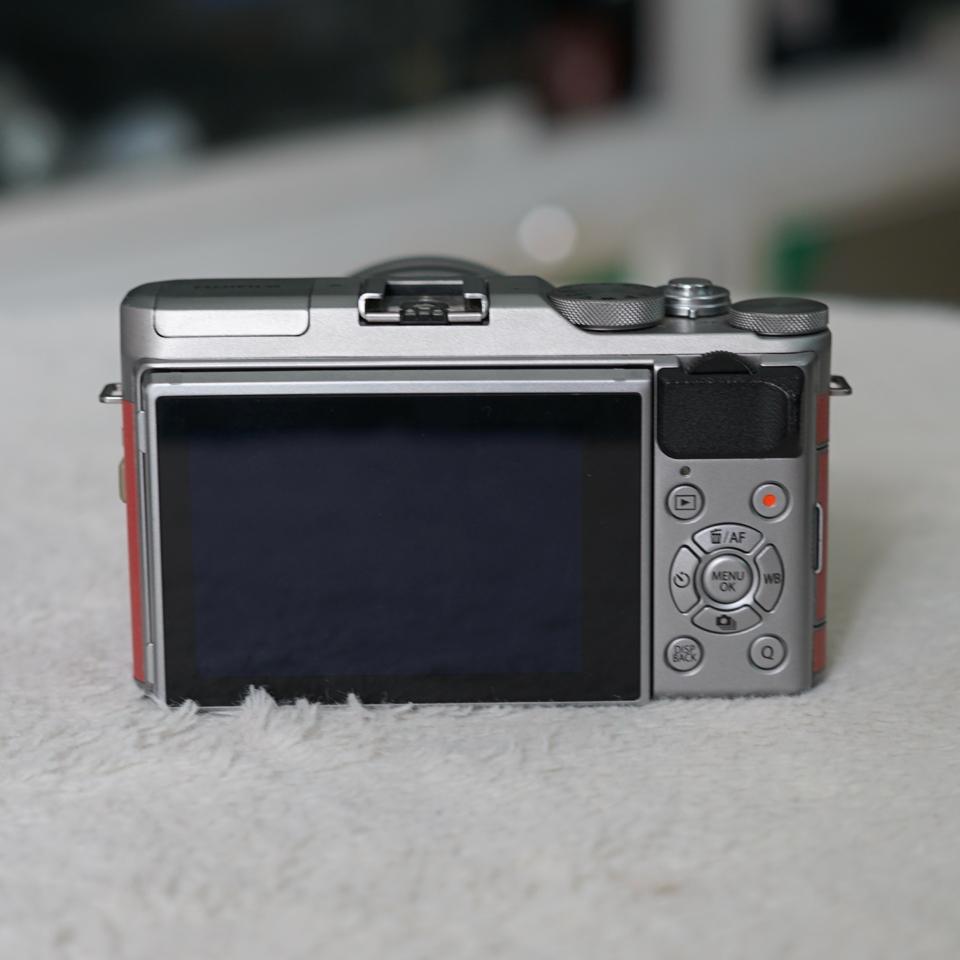 MÁY ẢNH FUJIFILM X-A5 + KIT 15-45MM, use, đẹp-duoc-ban-tai-Máy Ảnh Shop