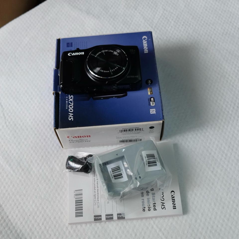 Máy ảnh compact Canon PowerShot SX700 HS, Wifi, độ phân giải 16mp, hàng chưa sử dụng-duoc-ban-tai-Máy Ảnh Shop