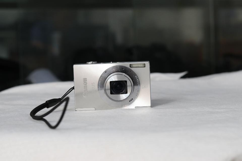 Canon IXUS 500 HS-duoc-ban-tai-Máy Ảnh Shop