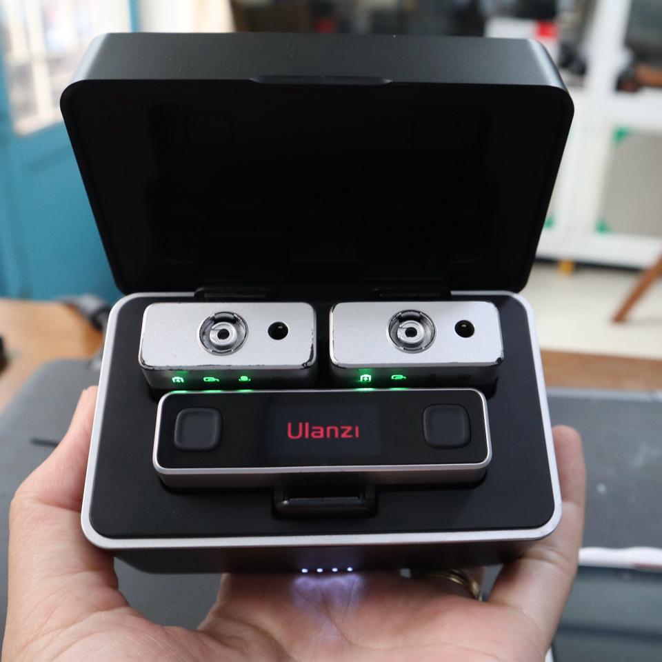 Micro Không Dây Ulanzi U-Mic AM18-duoc-ban-tai-Máy Ảnh Shop