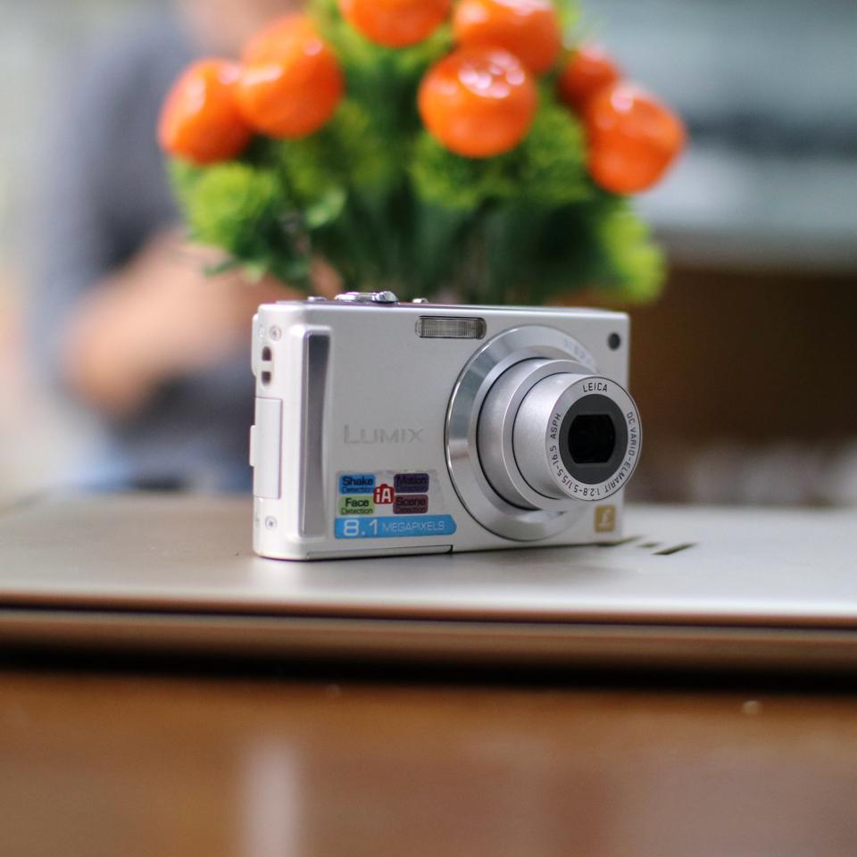 Máy ảnh Panasonic Lumix DMC-FS3-duoc-ban-tai-Máy Ảnh Shop