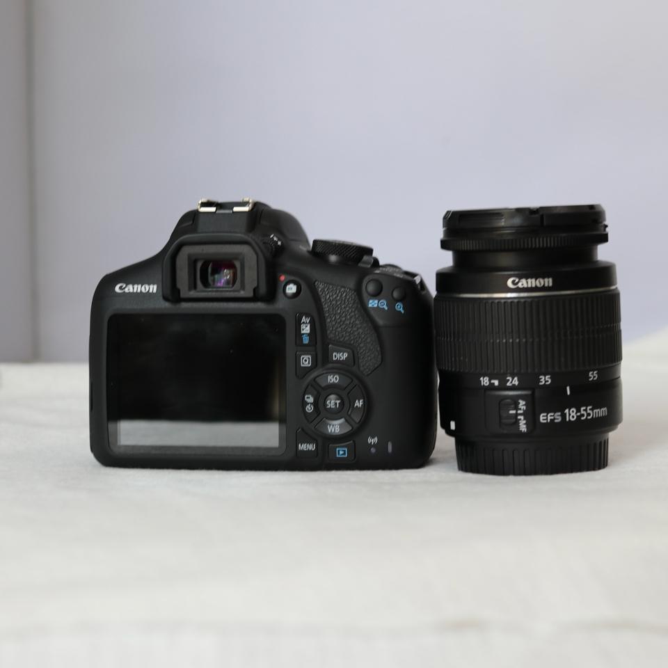 Canon rebel T7 ( 2000D ) kèm kit-duoc-ban-tai-Máy Ảnh Shop
