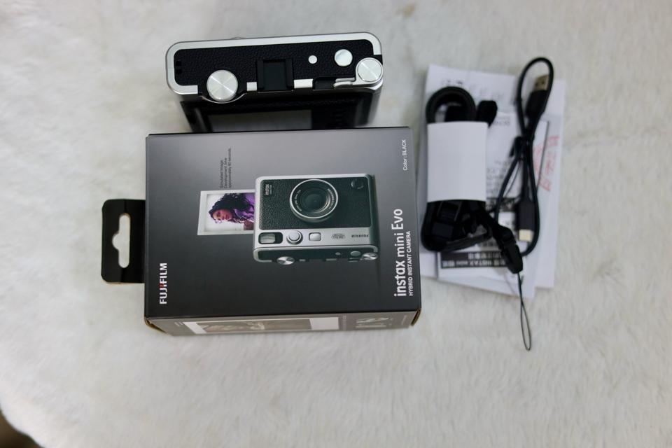 Máy ảnh Fujifilm Instax Mini Evo Hybrid | Black (Chính hãng) like new, còn bảo hành-duoc-ban-tai-Máy Ảnh Shop