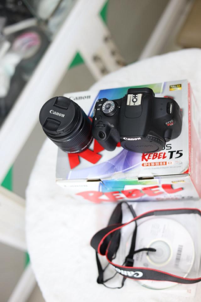  Canon Rebel T5(1200D)+ 18-55MM IS II - 99% - full box-duoc-ban-tai-Máy Ảnh Shop