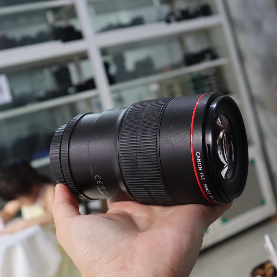 Canon EF 100mm Macro f/2.8L IS USM đẹp-duoc-ban-tai-Máy Ảnh Shop