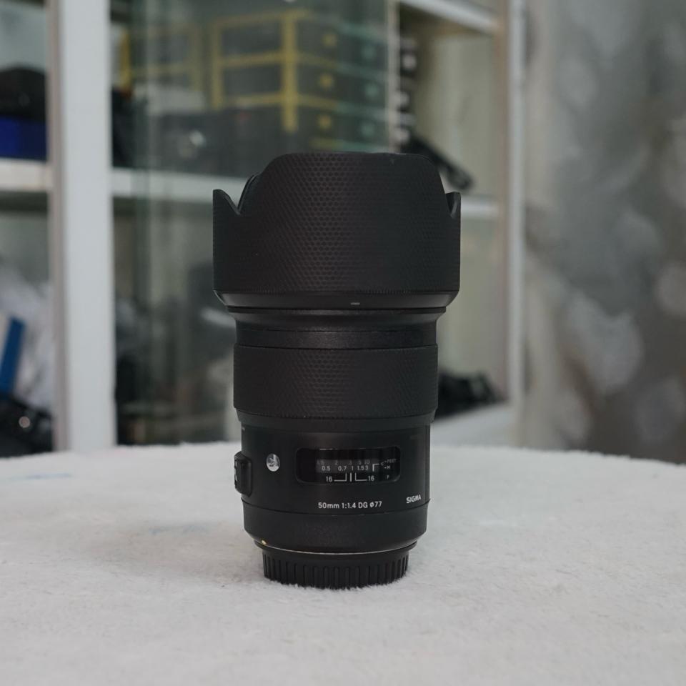 Sigma 50mm f/1.4 DG HSM Art For Cano-duoc-ban-tai-Máy Ảnh Shop