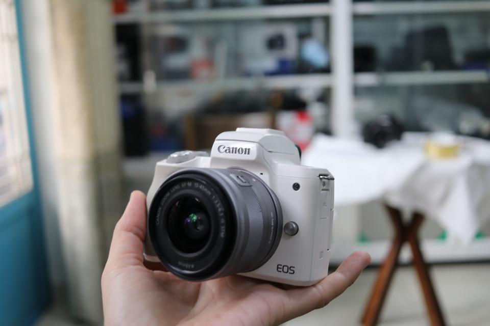 Canon EOS M50 + 15-45mm, White, use-duoc-ban-tai-Máy Ảnh Shop