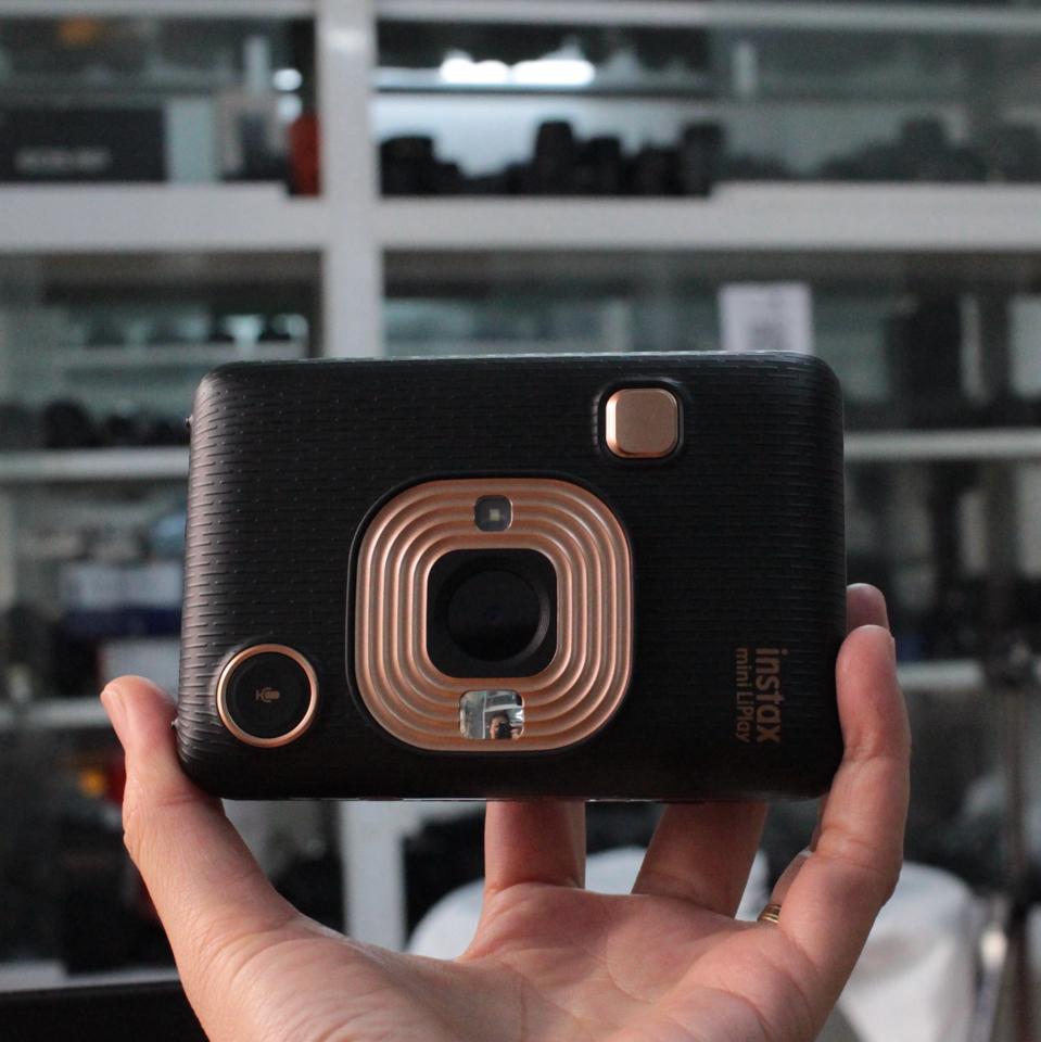 Máy ảnh Fujifilm Instax Mini LiPlay (Elegant Black like new)-duoc-ban-tai-Máy Ảnh Shop