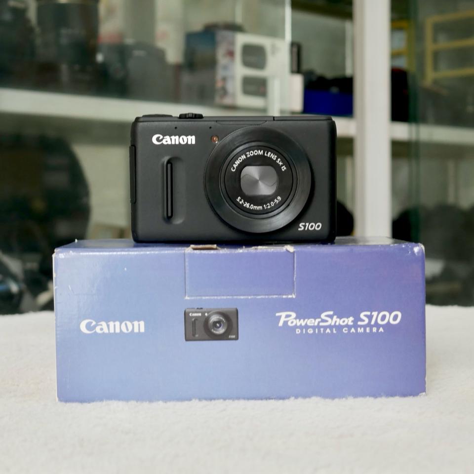 Canon PowerShot S100-duoc-ban-tai-Máy Ảnh Shop