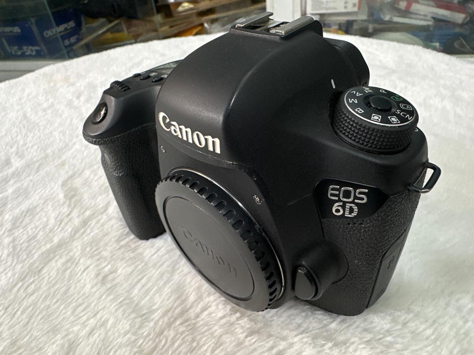 CANON EOS 6D (body) mới 95% -duoc-ban-tai-Máy Ảnh Shop