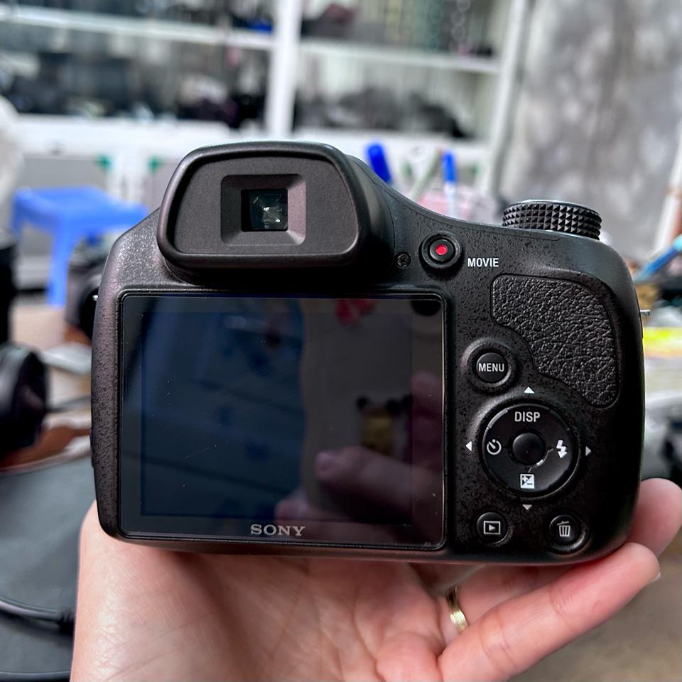 Sony Cyber-shot DSC-H400-duoc-ban-tai-Máy Ảnh Shop