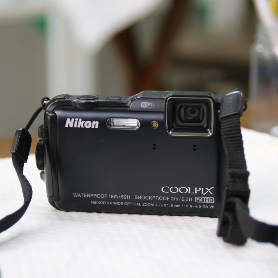 Máy ảnh KTS chống nước Nikon Coolpix AW120-duoc-ban-tai-Máy Ảnh Shop