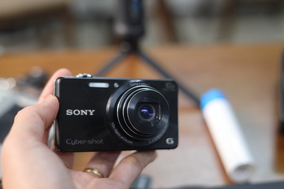 MÁY ẢNH SONY DSC-WX220/BCE32-duoc-ban-tai-Máy Ảnh Shop
