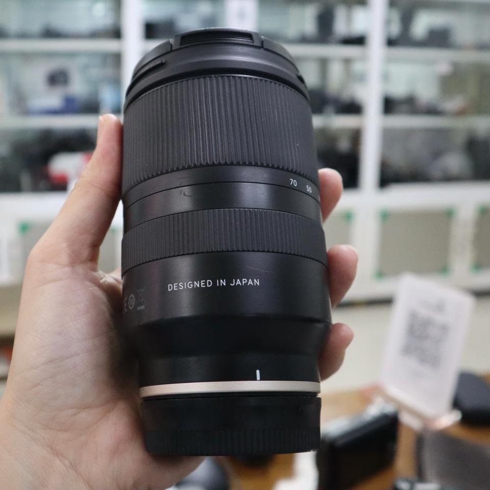 Ống kính Tamron 17-70mm f/2.8 Di III-A VC RXD for Sony E-duoc-ban-tai-Máy Ảnh Shop