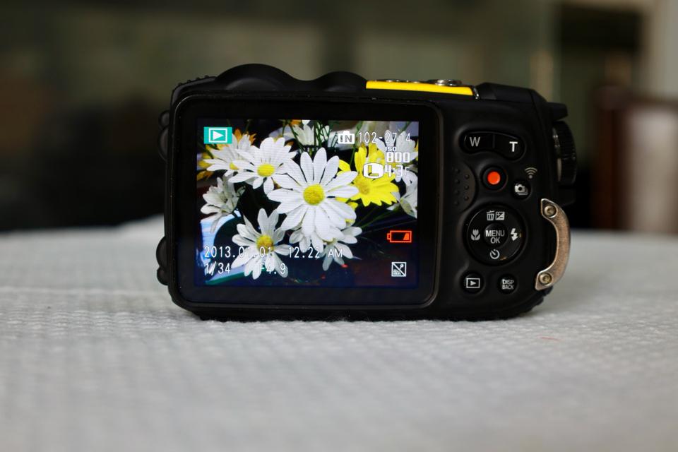 Máy ảnh Fujifliim FinePix XP200 -duoc-ban-tai-Máy Ảnh Shop