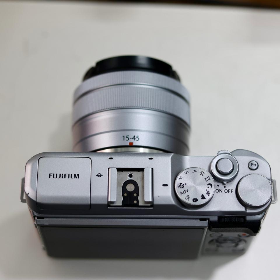 MÁY ẢNH FUJIFILM X-A5 + KIT 15-45MM-duoc-ban-tai-Máy Ảnh Shop