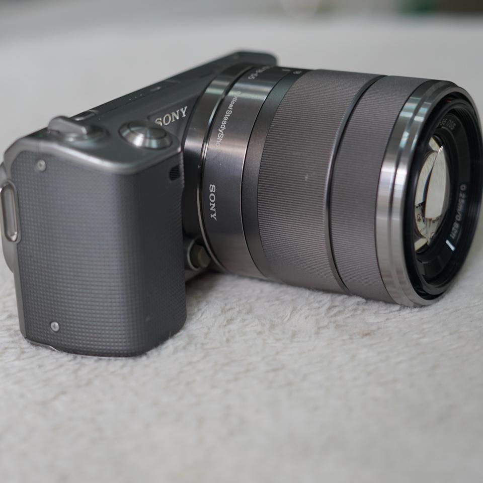 Sony Nex 5 kèm lens 18-55mm-duoc-ban-tai-Máy Ảnh Shop