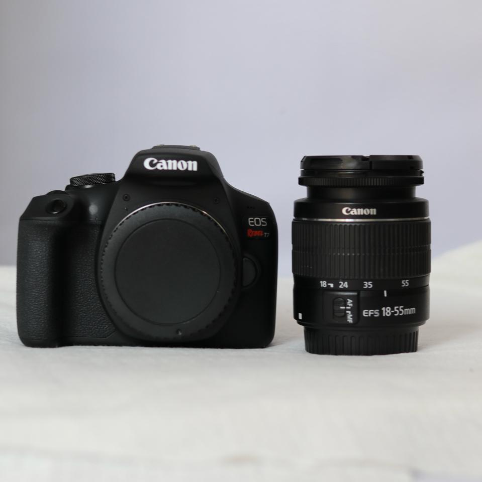 Canon rebel T7 ( 2000D ) kèm kit-duoc-ban-tai-Máy Ảnh Shop