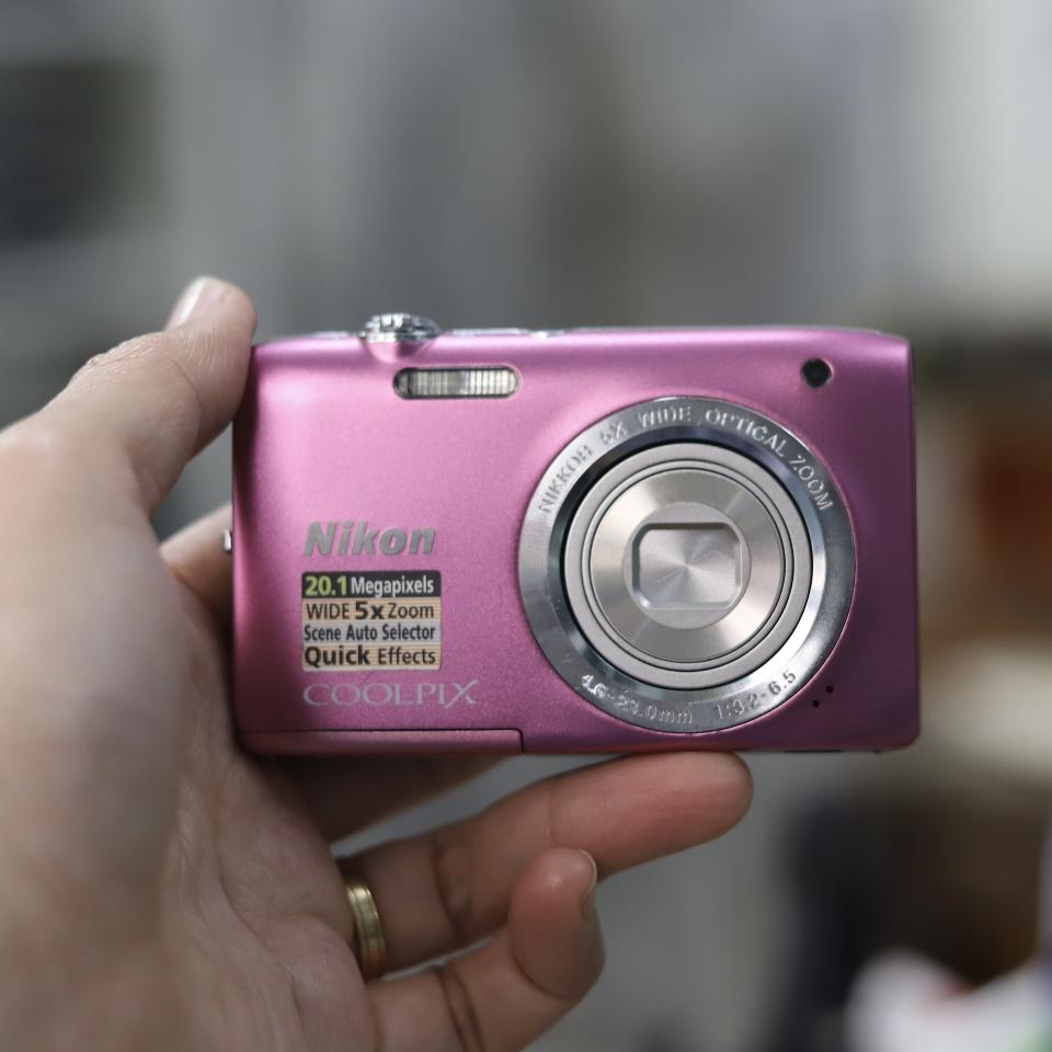 Máy ảnh Nikon coolpix  S2800, 20.1mp, màu hồng-duoc-ban-tai-Máy Ảnh Shop