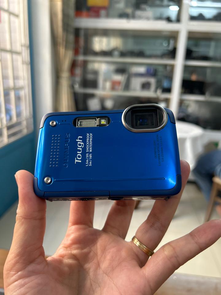 Máy chống nước Olympus TG-630-duoc-ban-tai-Máy Ảnh Shop