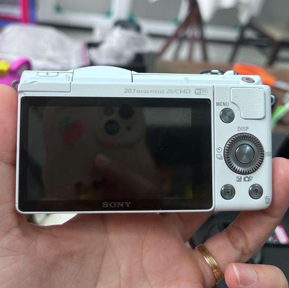 Máy ảnh Sony  A5000 kèm kit 16-50mm-duoc-ban-tai-Máy Ảnh Shop