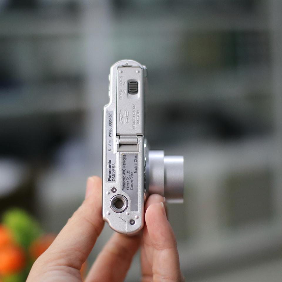Máy ảnh Panasonic Lumix DMC-FS3-duoc-ban-tai-Máy Ảnh Shop