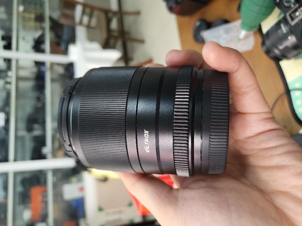 Viltrox AF 56mm f/1.4 E For Sony-duoc-ban-tai-Máy Ảnh Shop