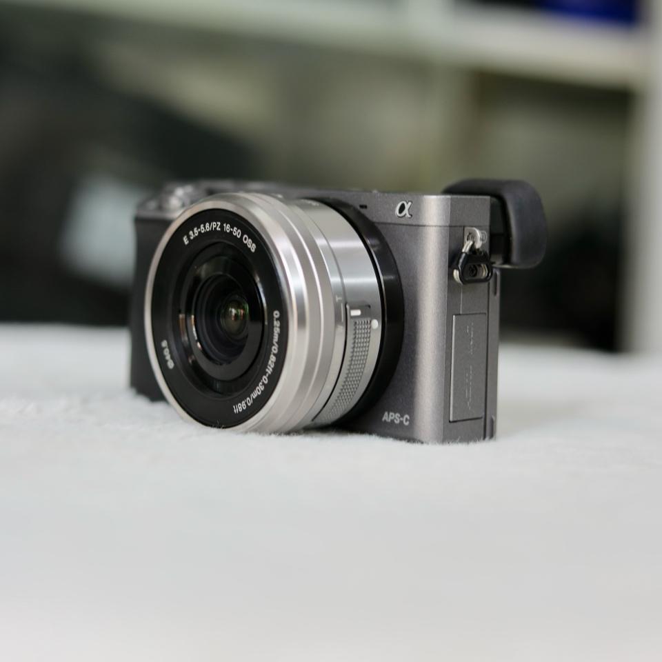 Sony A6000 kèm lens kit-duoc-ban-tai-Máy Ảnh Shop