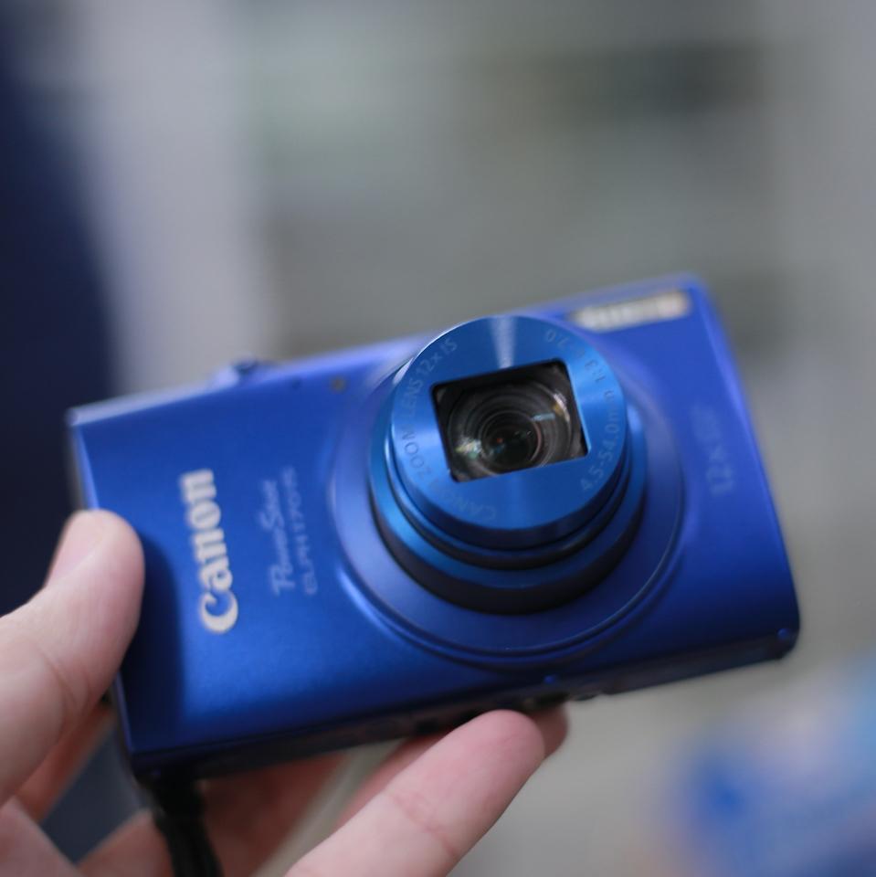 Canon ELPH 170 is-duoc-ban-tai-Máy Ảnh Shop