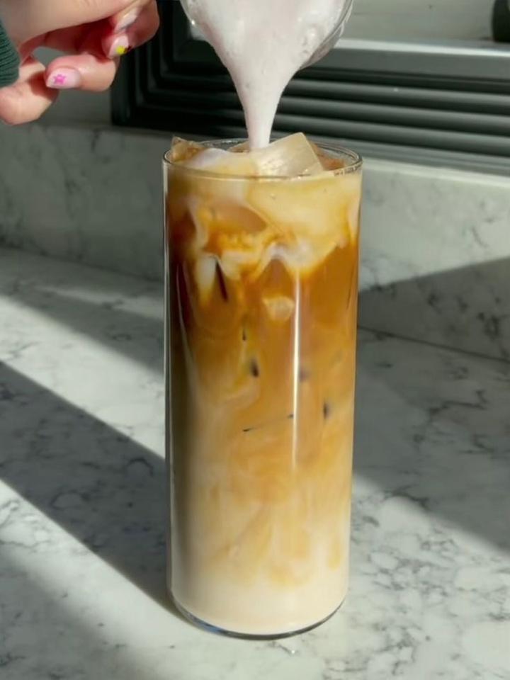 Sữa tươi cà phê/ Latte-duoc-ban-tai-DUYÊN CAFE