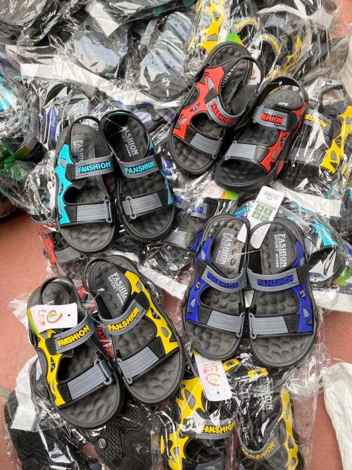 Sandal 100-duoc-ban-tai-MINH PHÁT- GIÀY DÉP XKT