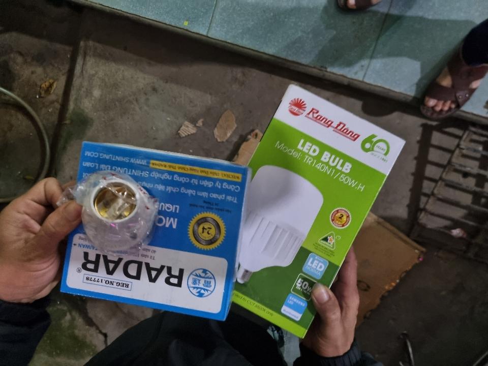 Phao điện-duoc-ban-tai-Công ty tnhh kỹ thuật Điện Sông Thao ; MST : 2601034399  (ĐIỆN NƯỚC SƠN DUNG - KHO HÀNG GIÁ GỐC ( Điện nước công nghiệp, dân dụng - Điện máy - Thiết bị vệ sinh, bếp - Đèn trang trí... mua hàng 0973212996- 0822871999)