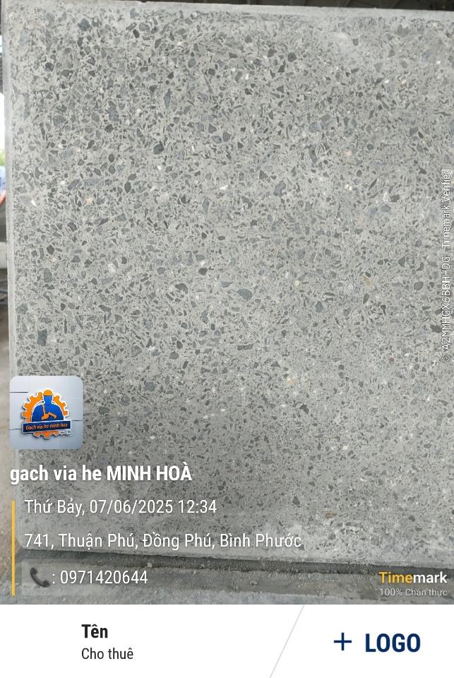 Gach tron đen-duoc-ban-tai-Gạch minh hoà