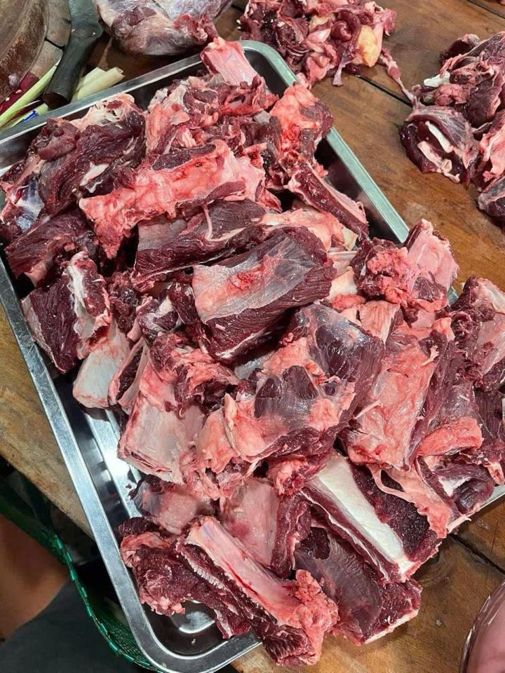 Sườn bò/ nạm bò-duoc-ban-tai-VŨ HỒNG TUYẾT