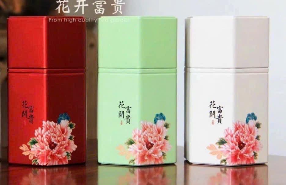 Hộp  lục giác xanh cốm hoa 100g L9-duoc-ban-tai-Phụ Kiện Tráp Ăn Hỏi Thanh Tùng