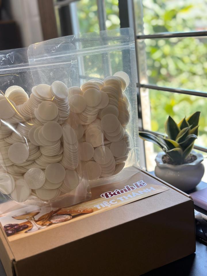 Bánh Tiệc Thánh | Hộp 500 cái-duoc-ban-tai-Bách Hoá Cơ Đốc