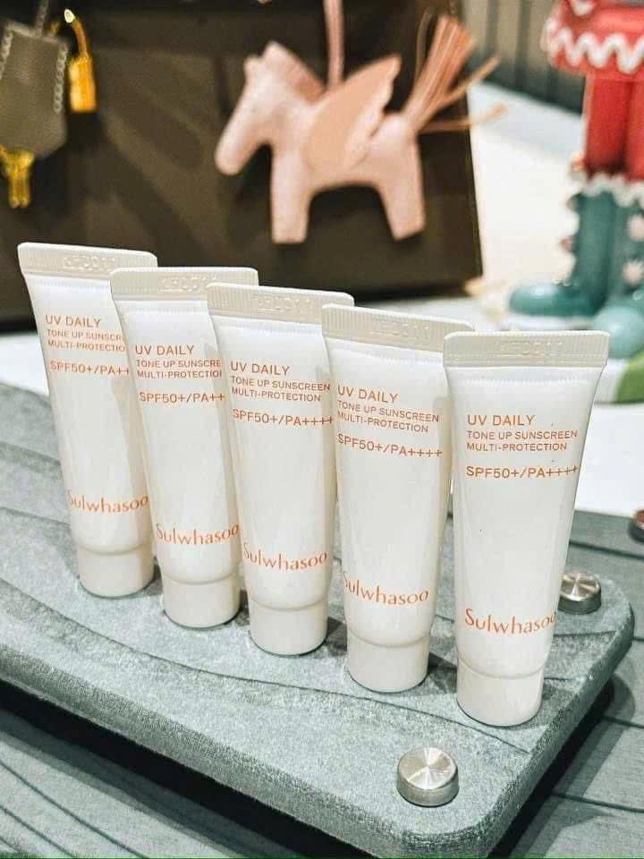 Kem chống nắng UV Daily Sulwhasoo 10ml-duoc-ban-tai-Bách Hoá Cơ Đốc