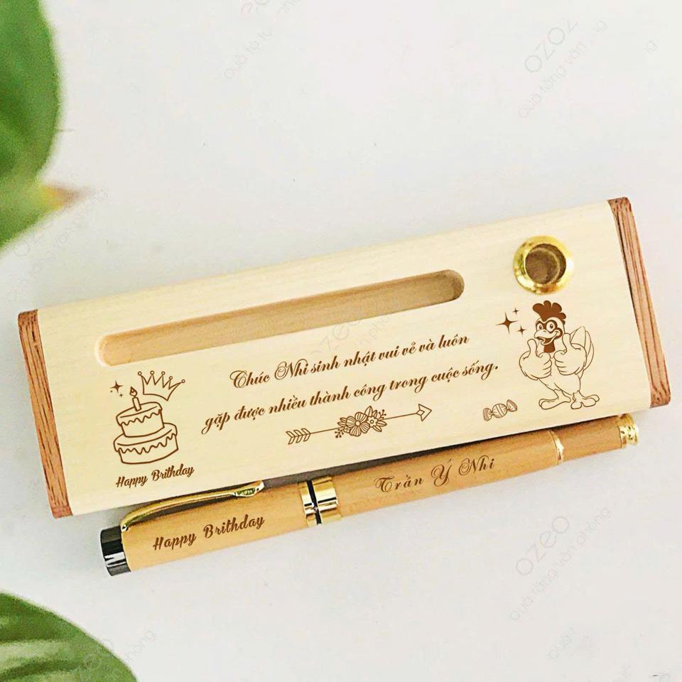 Hộp gỗ bút khắc tên/ câu gốc (kèm bút)-duoc-ban-tai-In Cơ Đốc