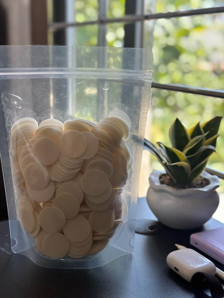 Bánh Tiệc Thánh - hộp 250 cái-duoc-ban-tai-Bách Hoá Cơ Đốc