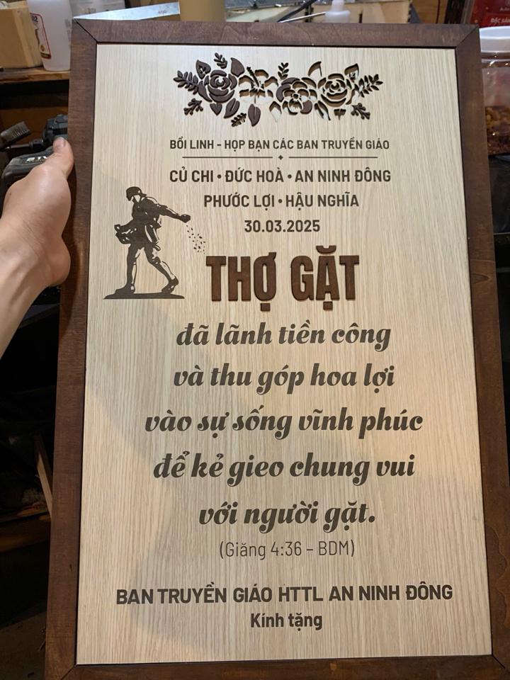 Bảng gỗ câu gốc chữ nhật | đứng-duoc-ban-tai-In Cơ Đốc