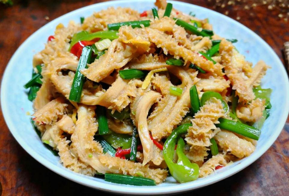 DẠ DẦY BÒ XÀO DỨA - KHẾ-duoc-ban-tai-NHÀ HÀNG 398