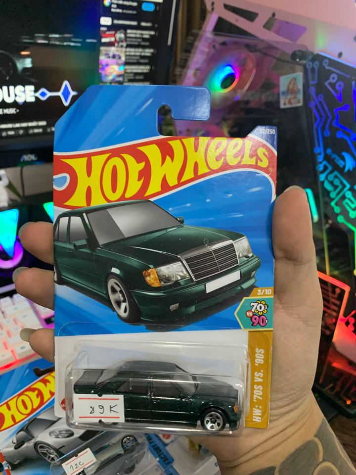 HOT WHEELS 2025 - Mercedes benz 500e 52/250-duoc-ban-tai-GARAGE TOYS