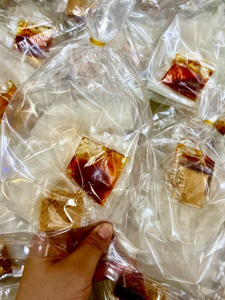 Bánh tráng muối bò sa tế - 5k/b - sỉ 10 bịch-duoc-ban-tai-Thảo Nguyên - Bánh tráng Tây Ninh