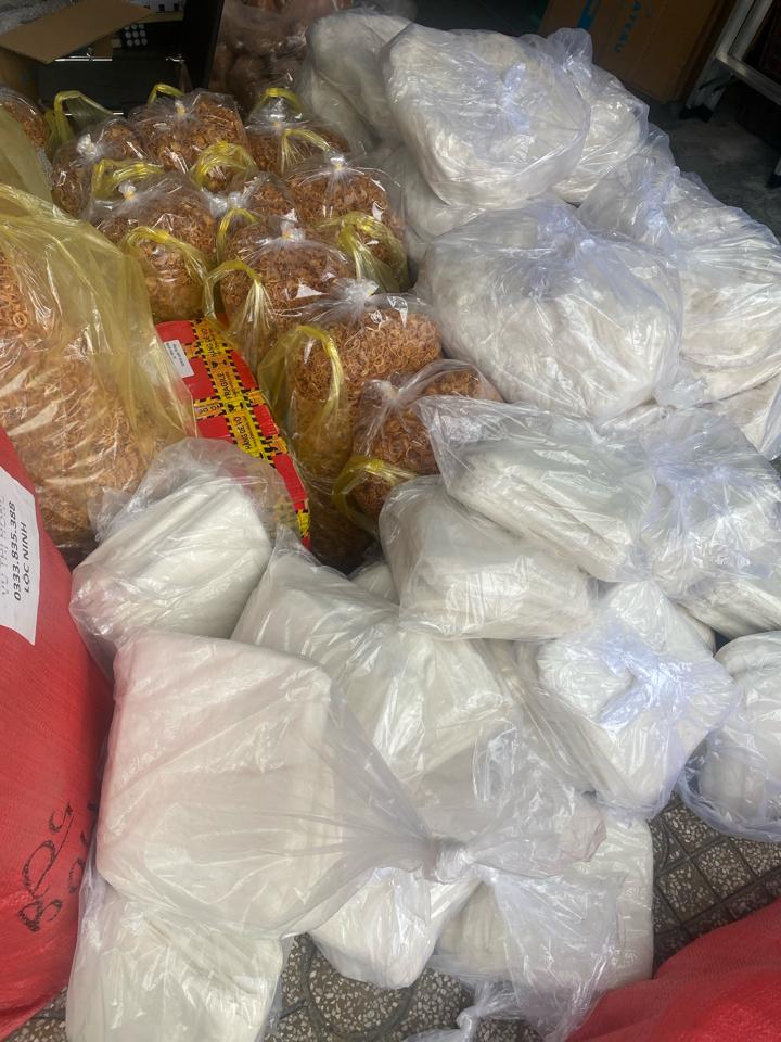 Phơi sương vuông -duoc-ban-tai-Thảo Nguyên - Bánh tráng Tây Ninh