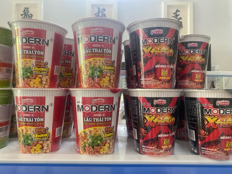 Mi ly Modern Acecook-duoc-ban-tai-Nekoni Station